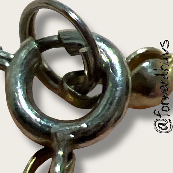 Mother of Pearl Heart Bracelet 9.75” Long - Picture 6 of 9